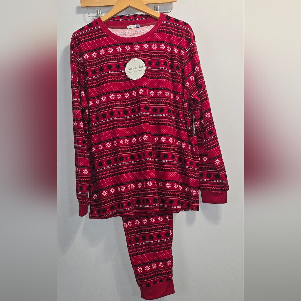 NWT Yarn & Sea Festive Red and Black Pajama Set Size XXL